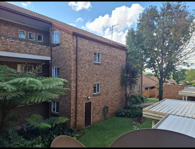 1 BEDROOM PROPERTY TO RENT IN LYNNWOOD GLEN